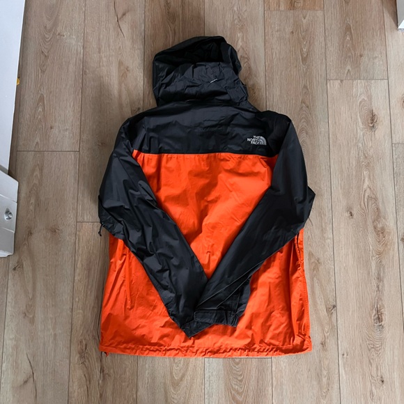ORANGE NORTHFACE RAIN JACKET - Picture 3 of 3